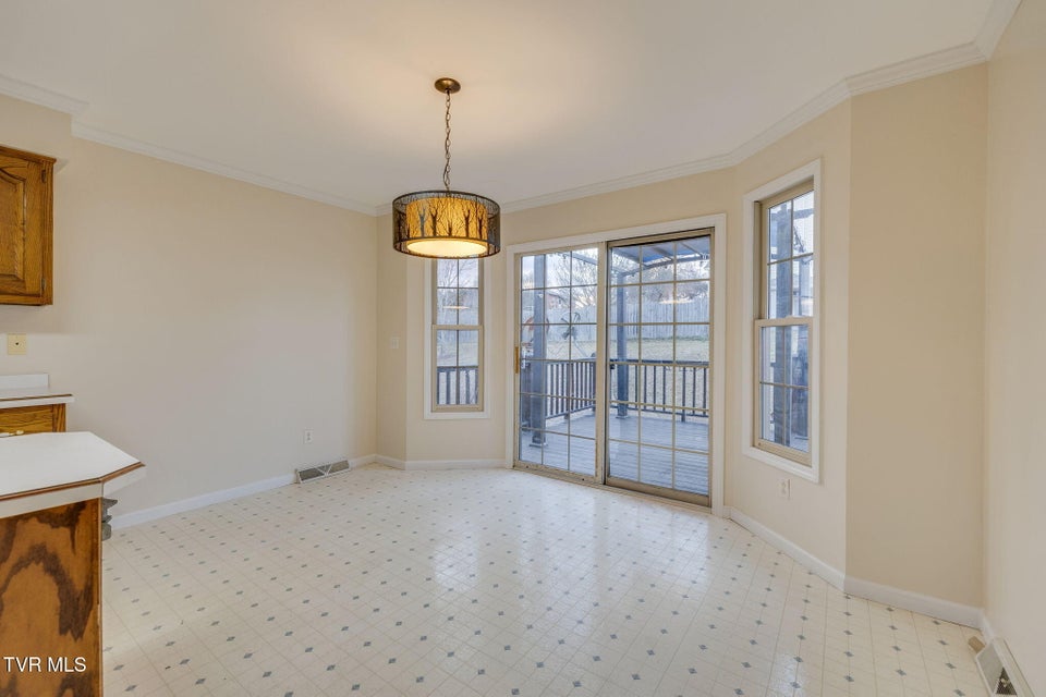 Photo #14: 106 Meadow Court