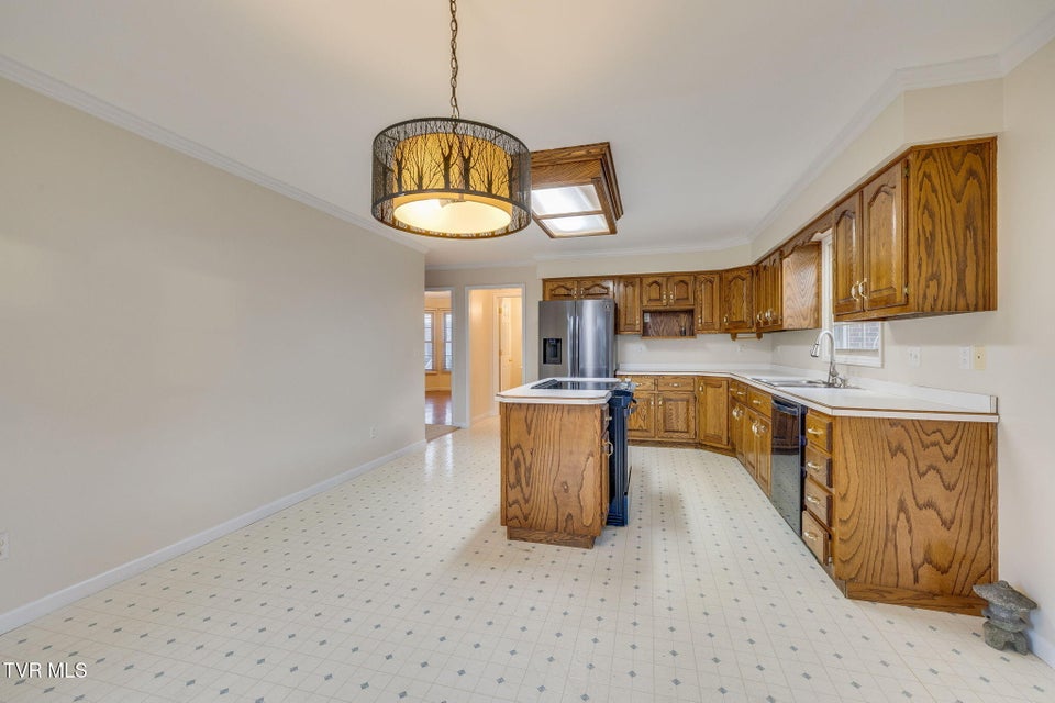 Photo #13: 106 Meadow Court