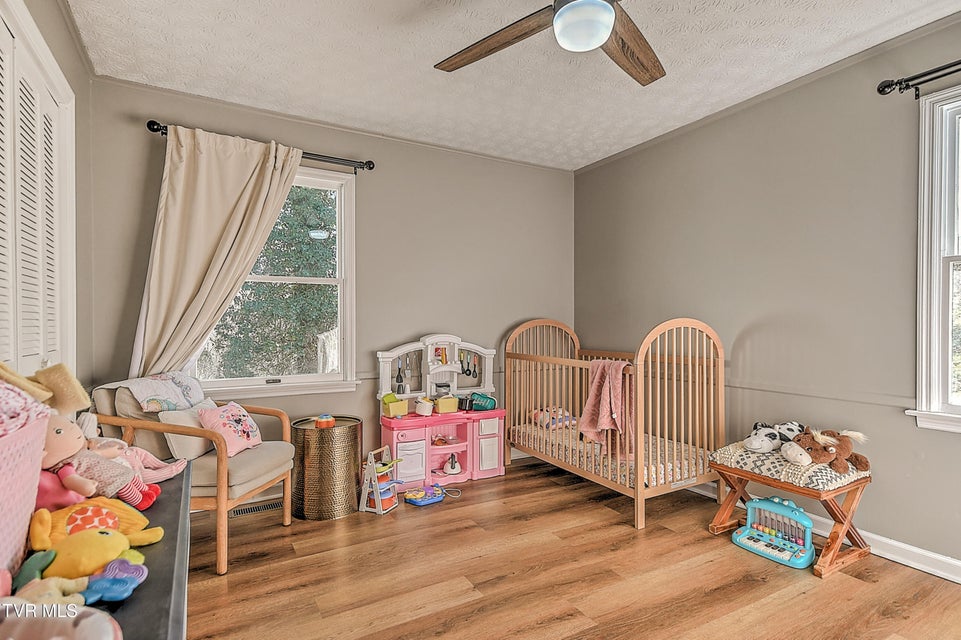 Photo #12: 441 Skyline Drive