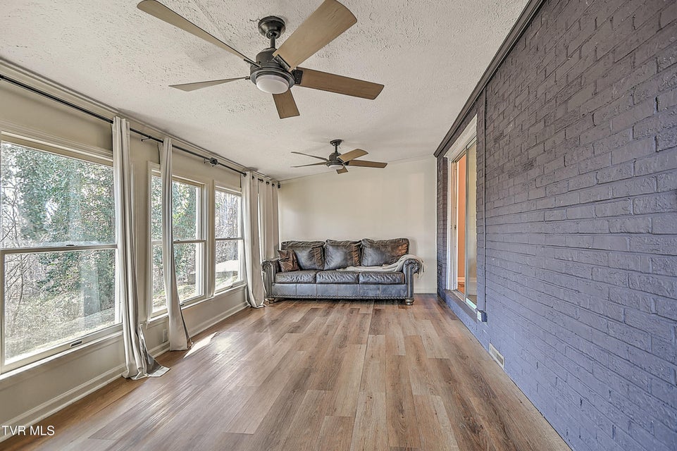 Photo #21: 441 Skyline Drive