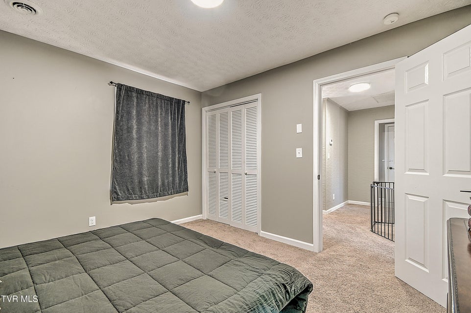 Photo #30: 441 Skyline Drive