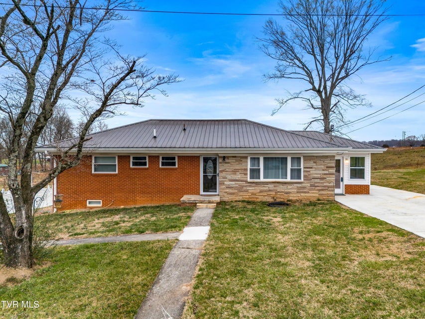 Photo #2: 351 Belle Meade Circle