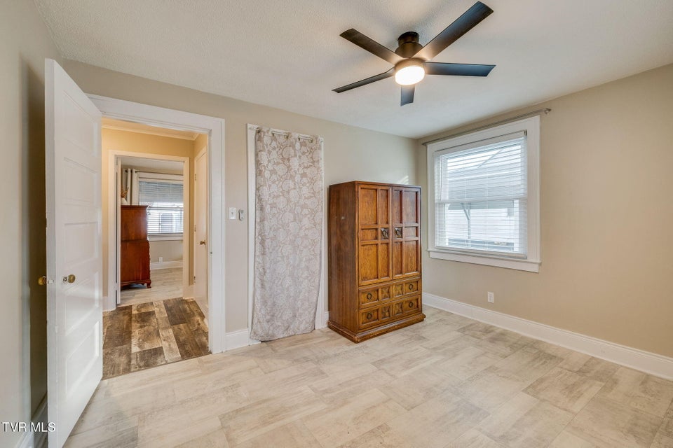 Photo #18: 212 Ferguson Avenue