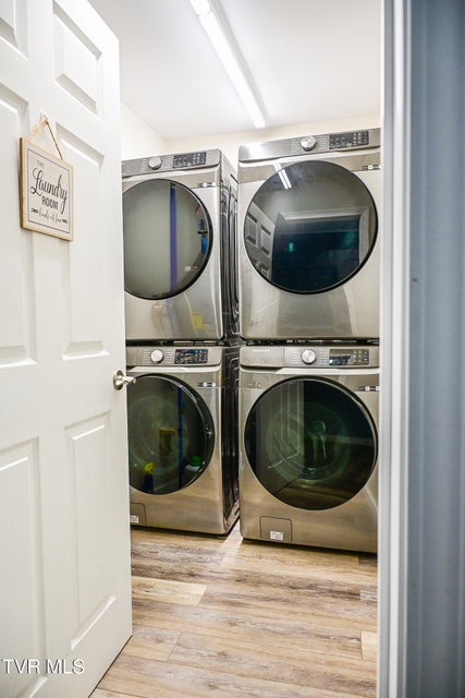 Photo #56: 409 Fritz Street Street