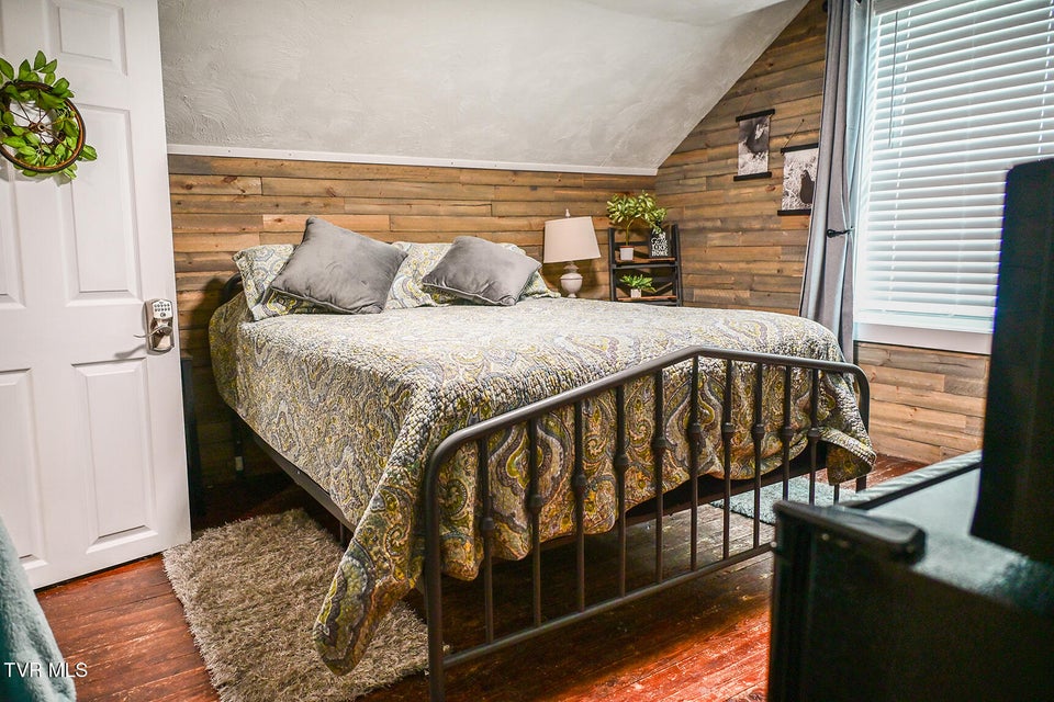 Photo #51: 409 Fritz Street Street