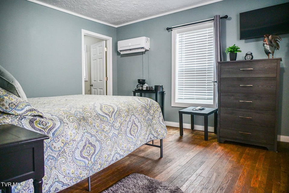 Photo #41: 409 Fritz Street Street