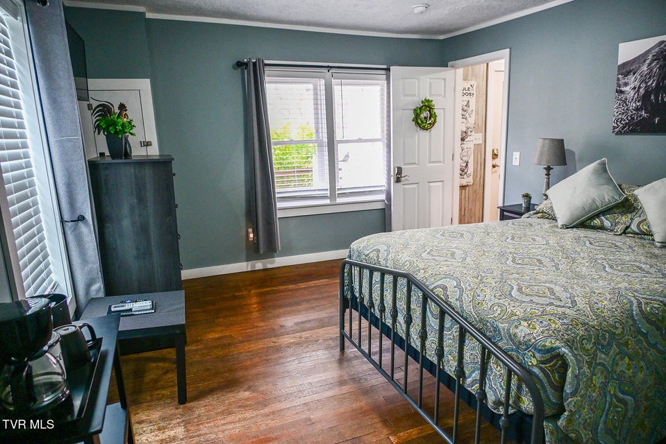 Photo #40: 409 Fritz Street Street