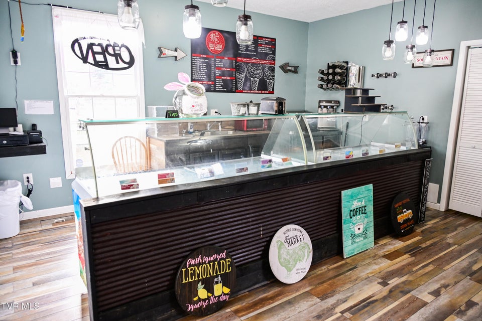 Photo #38: 409 Fritz Street Street