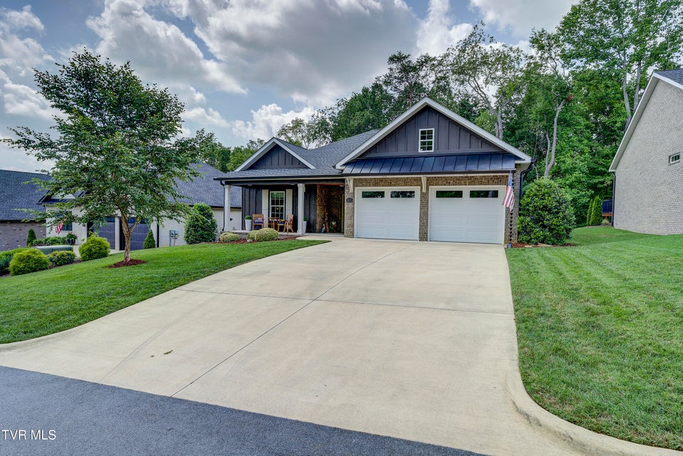 Photo #6: 365 English Ivy Trail