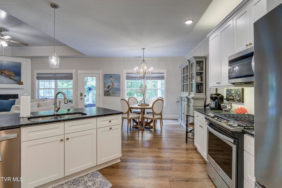 Photo #14: 365 English Ivy Trail