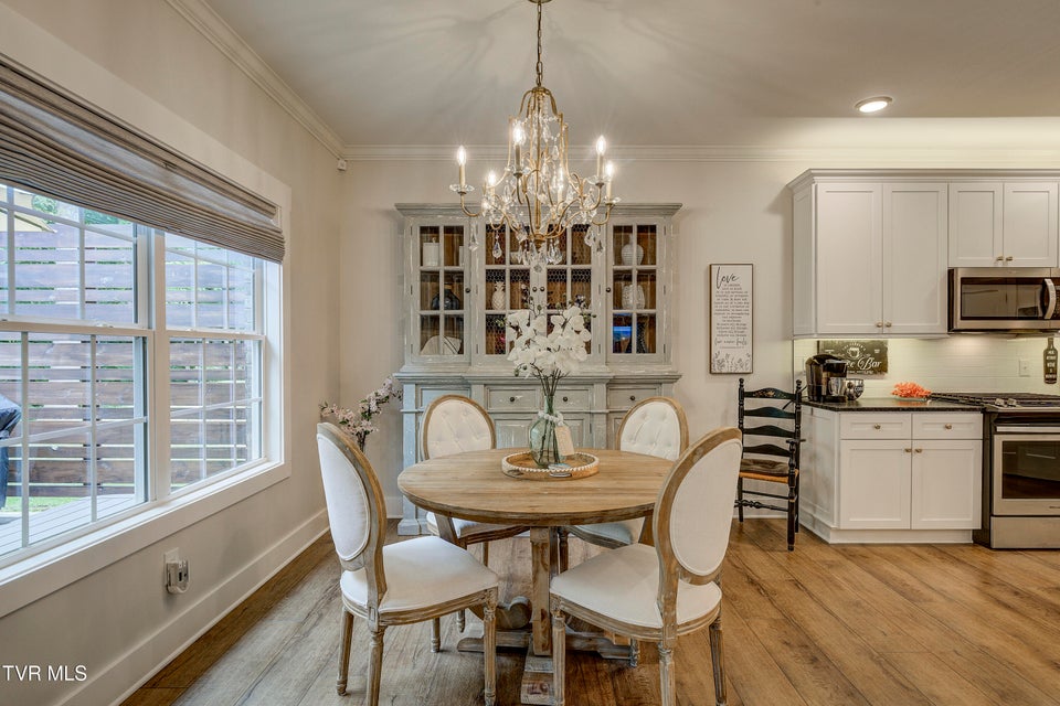 Photo #23: 365 English Ivy Trail