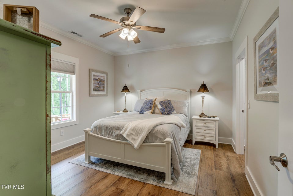 Photo #33: 365 English Ivy Trail