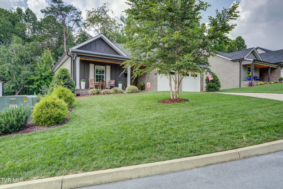 Photo #40: 365 English Ivy Trail
