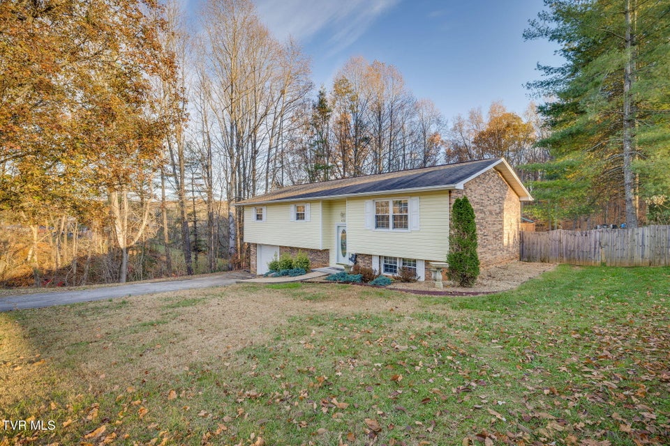 Photo #2: 432 Poplar Street