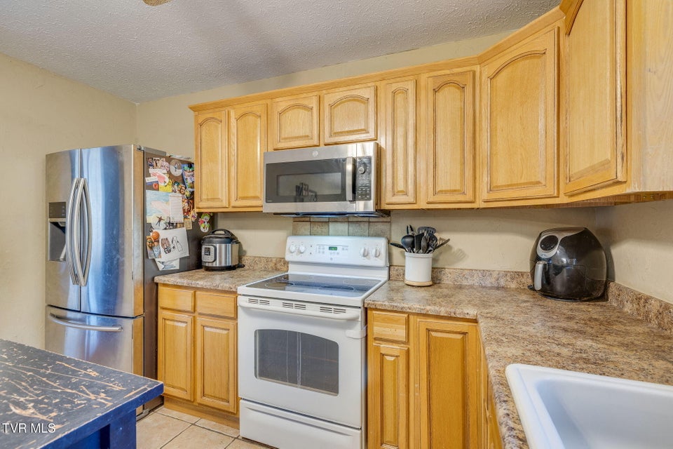 Photo #12: 432 Poplar Street