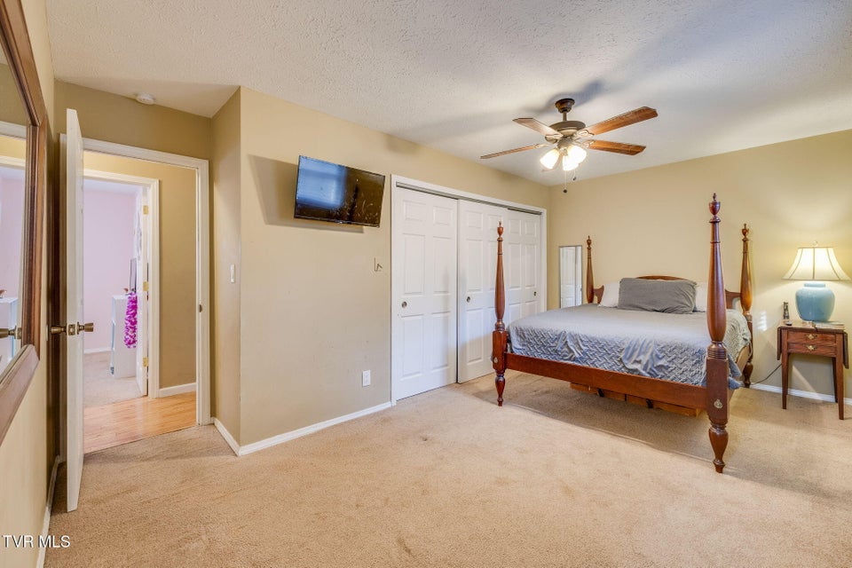 Photo #16: 432 Poplar Street