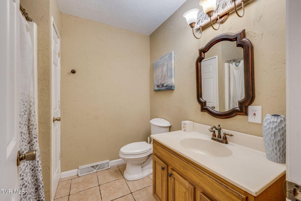 Photo #21: 432 Poplar Street