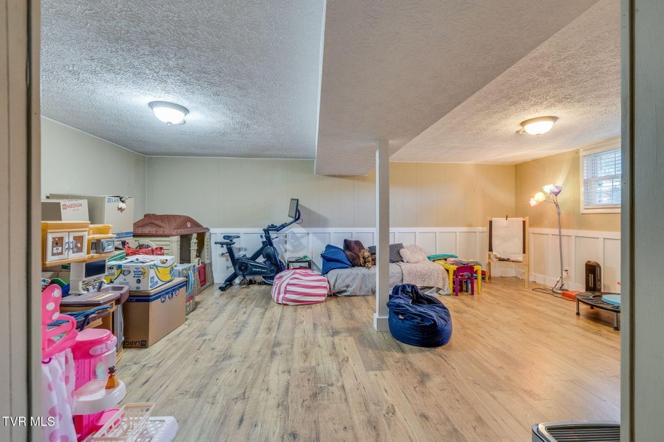 Photo #25: 432 Poplar Street