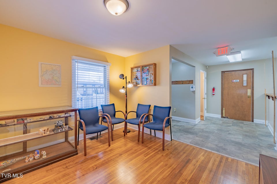 Photo #4: 1941 Euclid Ave Avenue