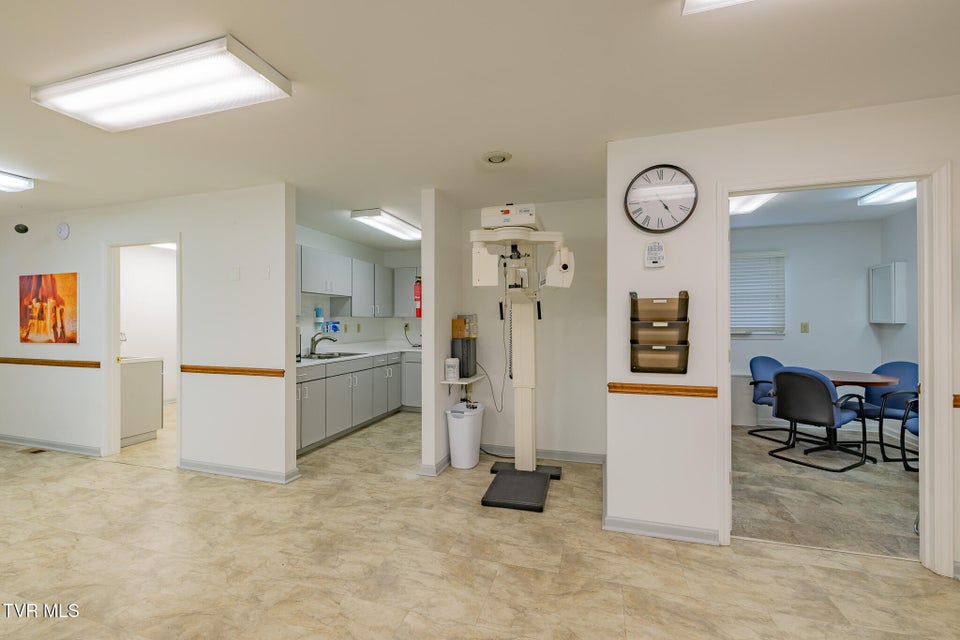 Photo #13: 1941 Euclid Ave Avenue