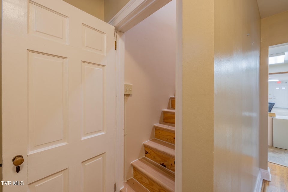 Photo #22: 1941 Euclid Ave Avenue