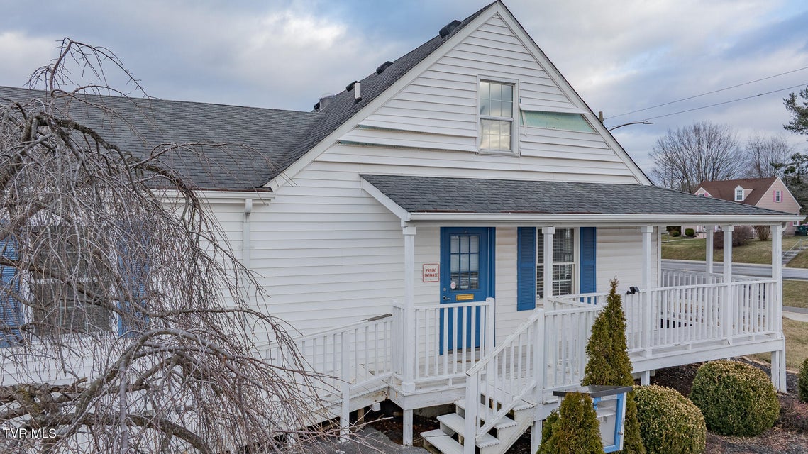 Photo #34: 1941 Euclid Ave Avenue