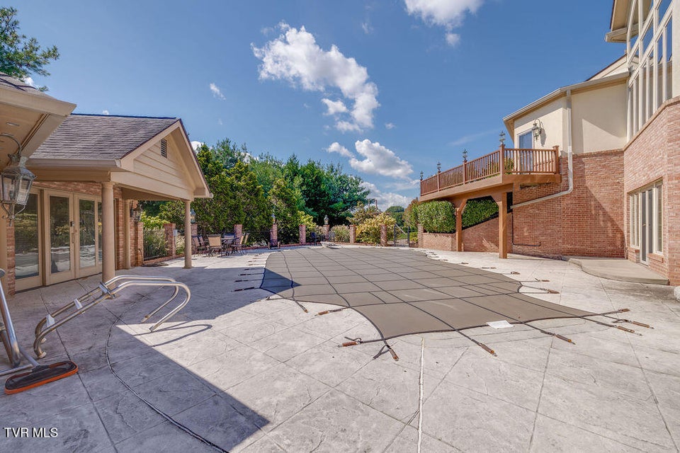 Photo #66: 517 Douglas Drive