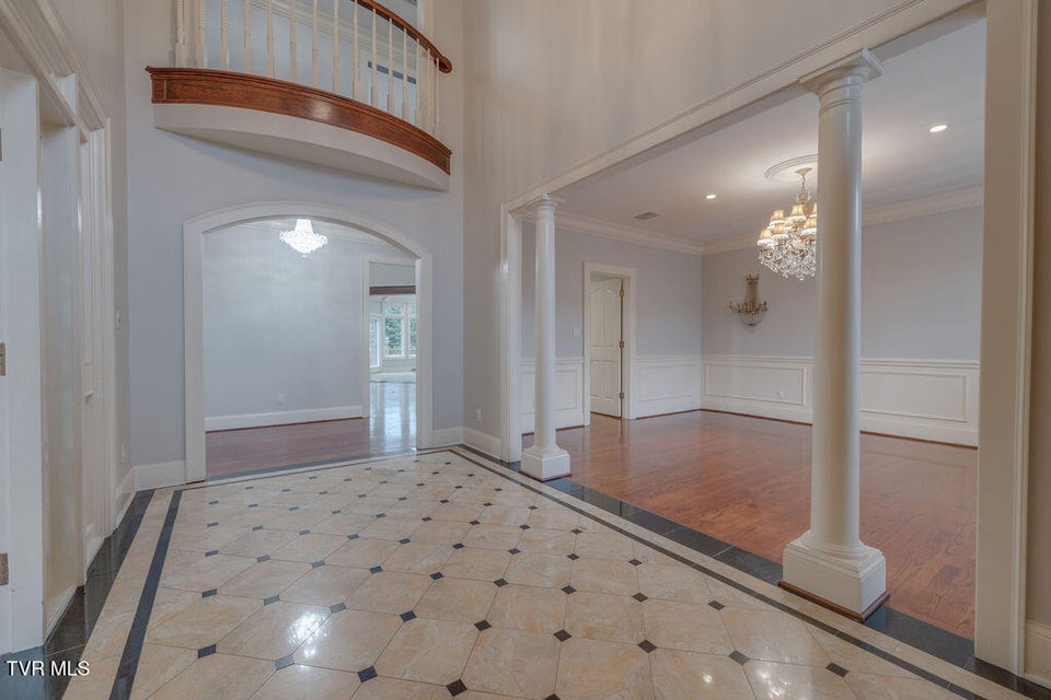 Photo #9: 517 Douglas Drive