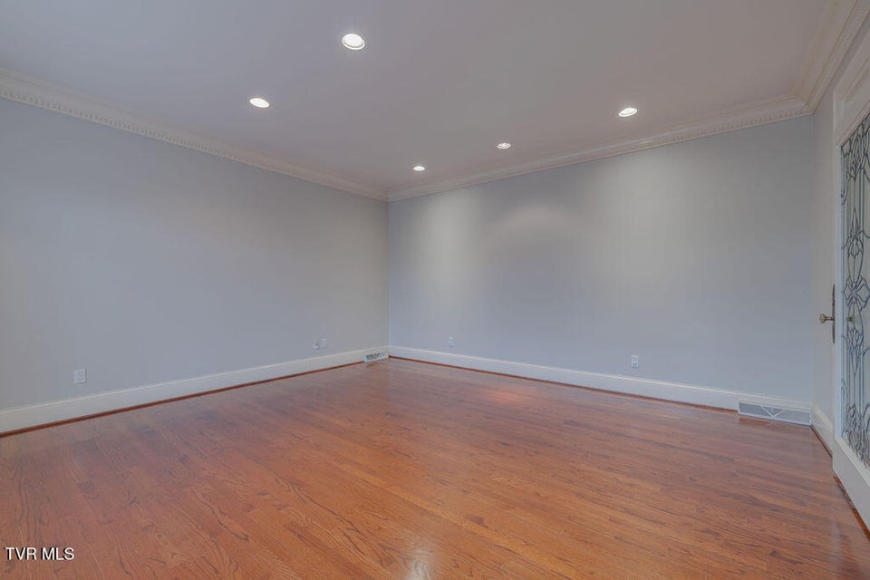 Photo #13: 517 Douglas Drive