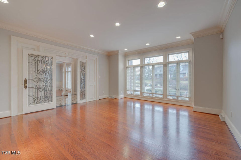 Photo #14: 517 Douglas Drive