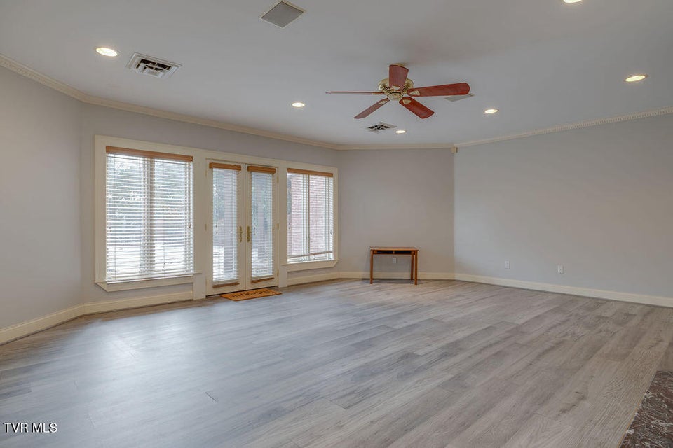 Photo #59: 517 Douglas Drive