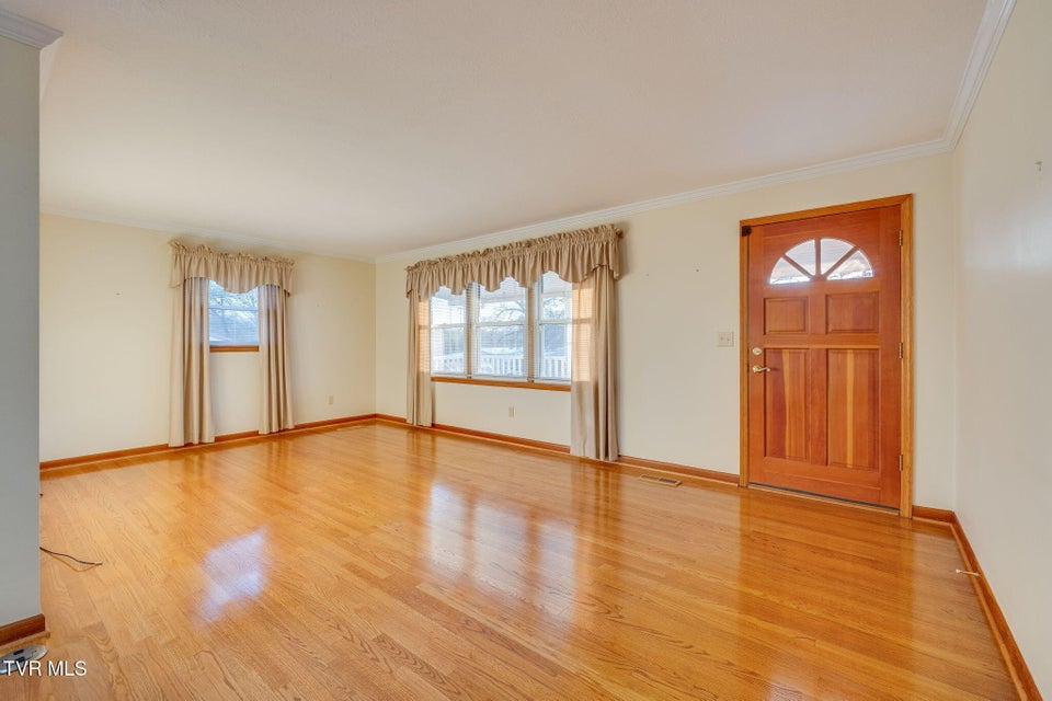 Photo #8: 2513 Larkspur Drive