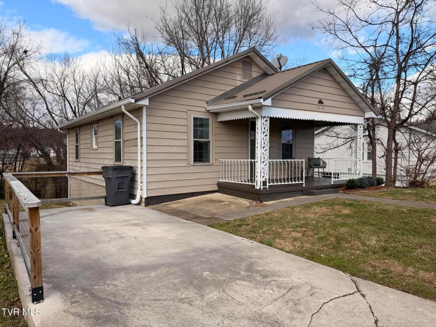 Photo #24: 1216 Bluff City Highway