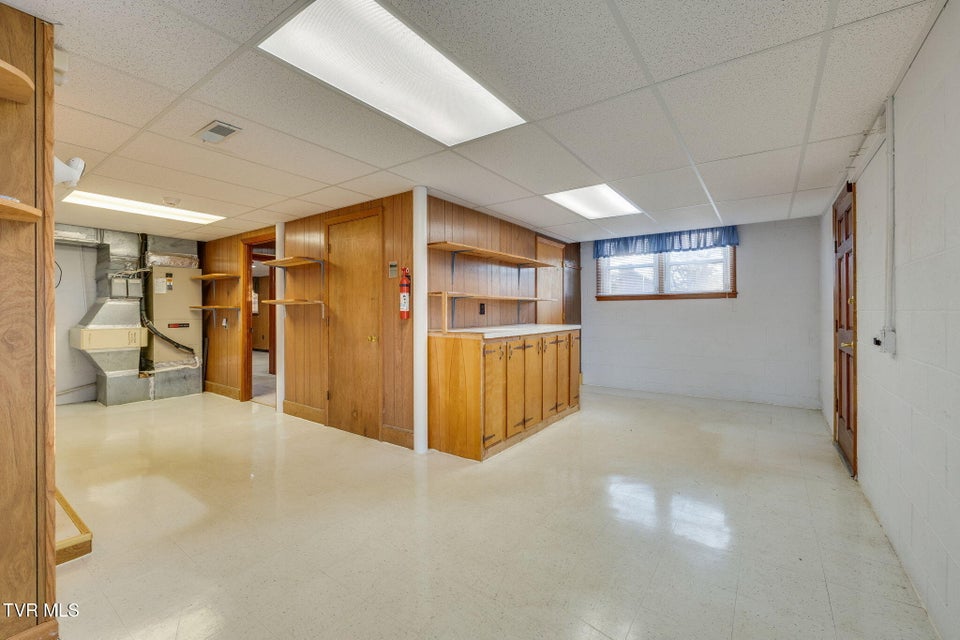 Photo #32: 2513 Larkspur Drive