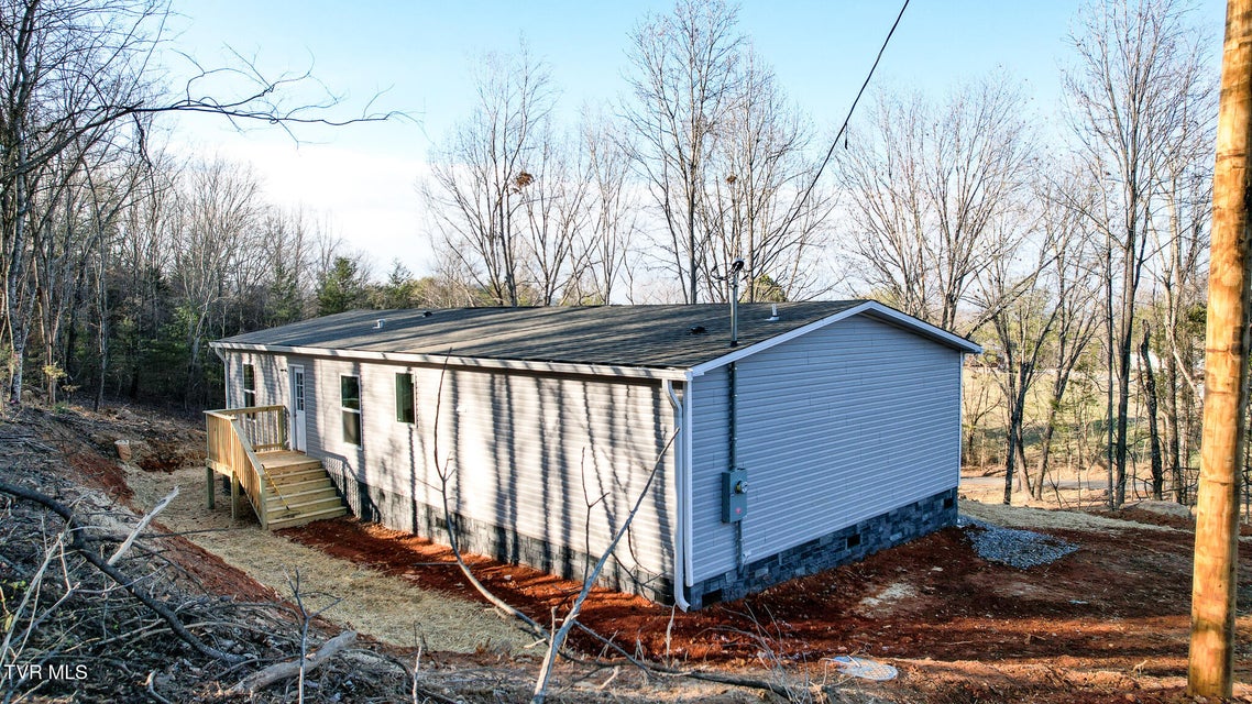 Photo #5: 1512 Red Bud Dr 