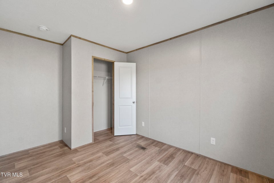 Photo #23: 1512 Red Bud Dr 