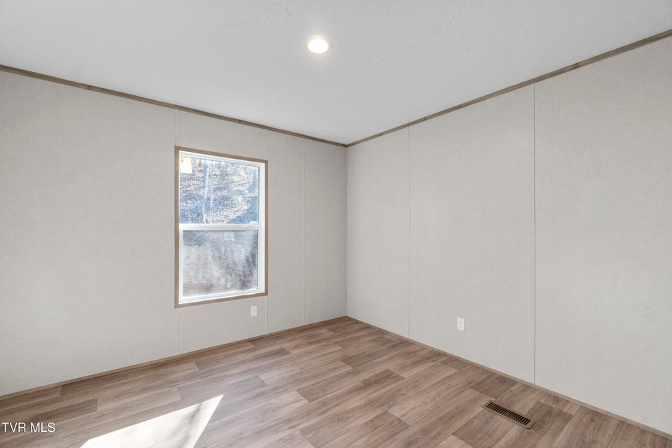 Photo #24: 1512 Red Bud Dr 