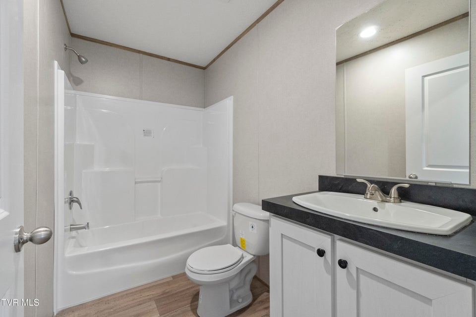 Photo #26: 1512 Red Bud Dr 