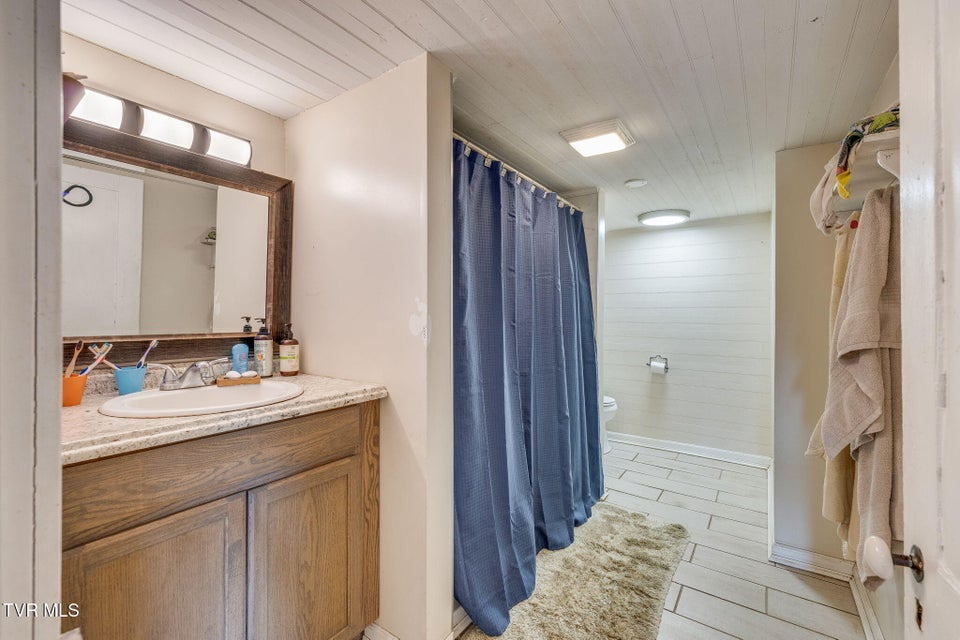 Photo #31: 3765 Mohawk Road