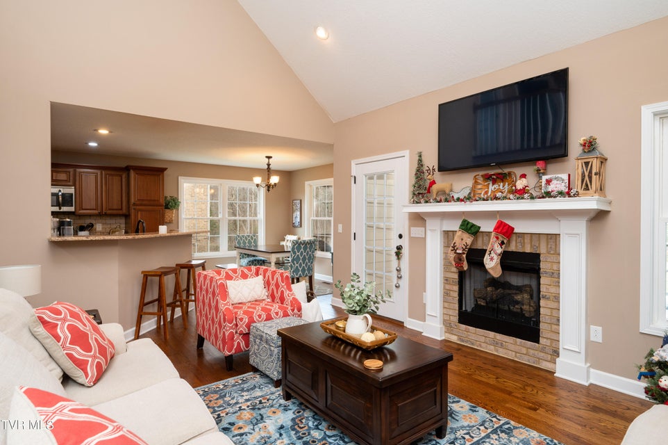 Photo #5: 4272 Anchor Point