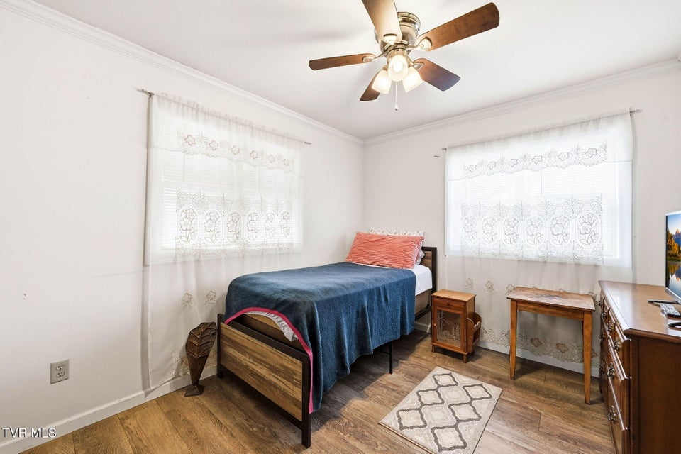 Photo #12: 1608 Broad Street