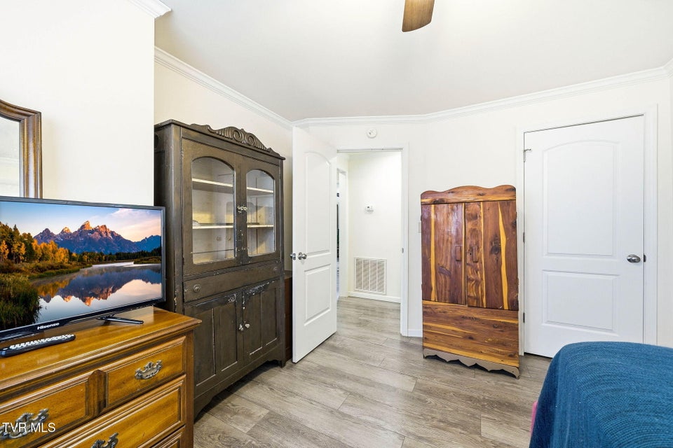 Photo #14: 1608 Broad Street