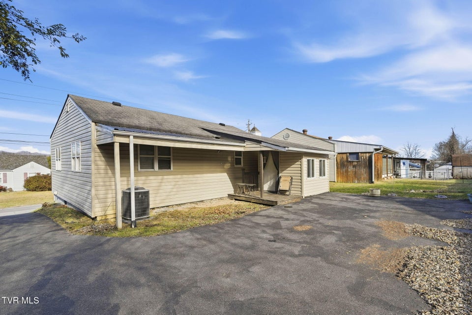 Photo #19: 1608 Broad Street