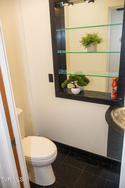 Photo #26: 98 Periwinkle Place