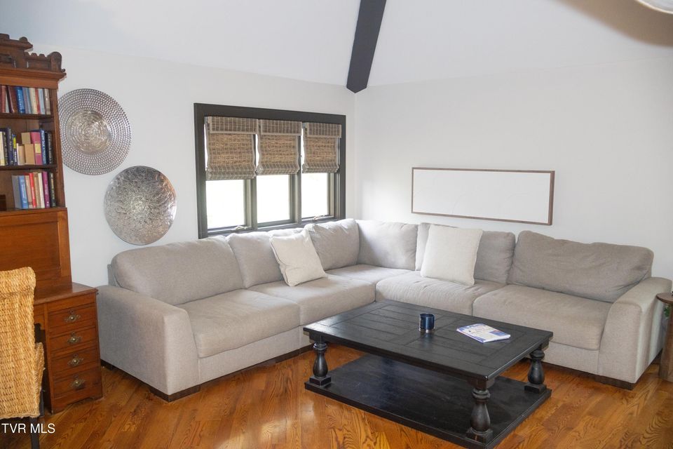 Photo #7: 98 Periwinkle Place