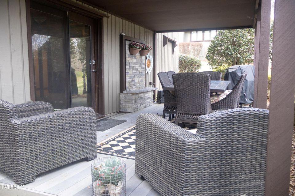 Photo #34: 98 Periwinkle Place