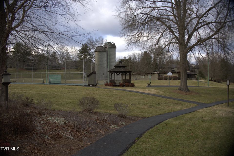 Photo #38: 98 Periwinkle Place