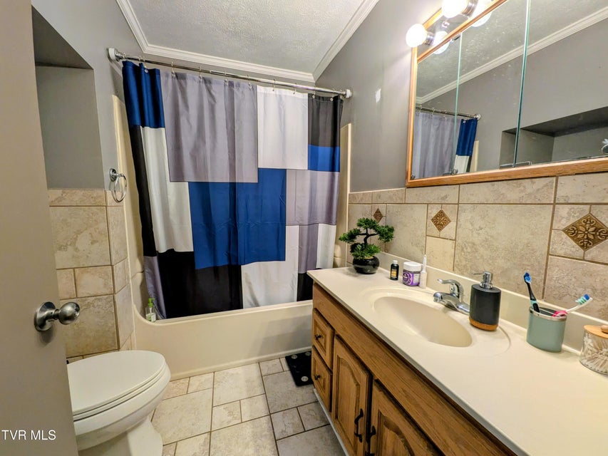 Photo #19: 205 Live Oak Drive