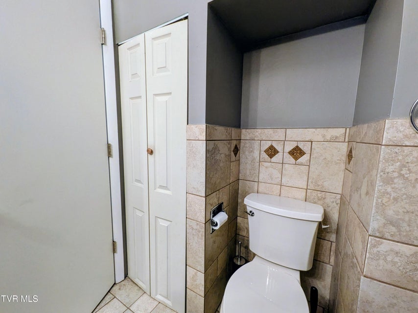 Photo #18: 205 Live Oak Drive