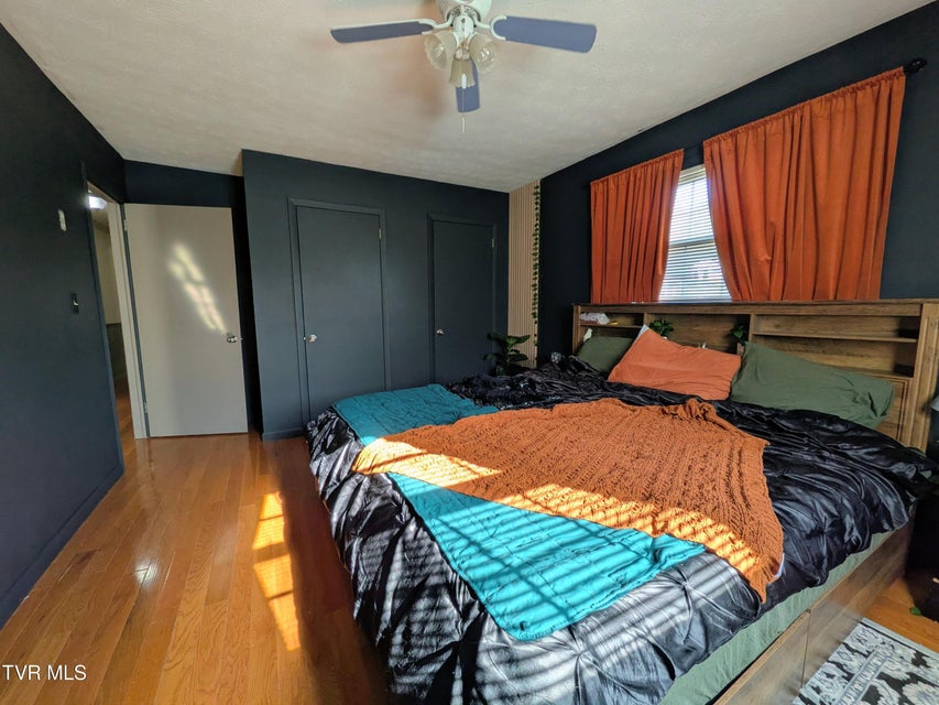 Photo #26: 205 Live Oak Drive